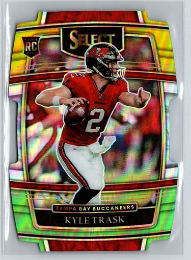 2021 Panini Select #63 Kyle Trask Green and Yellow Prizm Die Cut E6