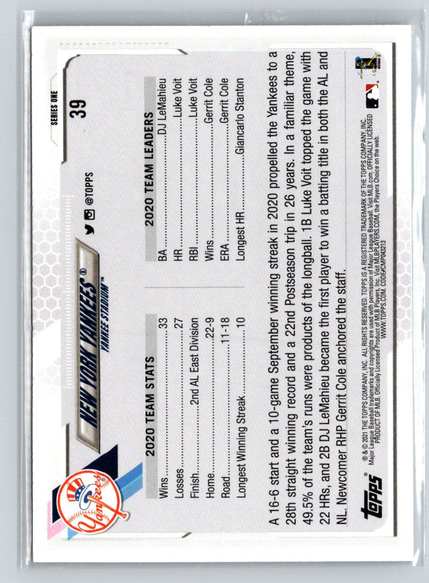 2021 Topps #39 New York Yankees Rainbow Foil E23