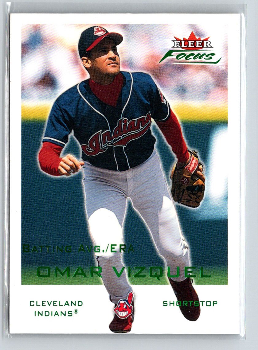 2001 Fleer Focus #190 Omar Vizquel Green #/287 F15