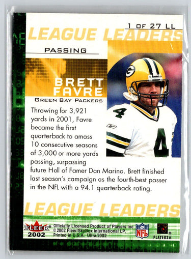 2002 Ultra #1 LL Brett Favre League Leaders i69