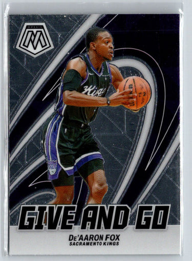 2023-24 Panini Mosaic #4 De'Aaron Fox Give and Go K43