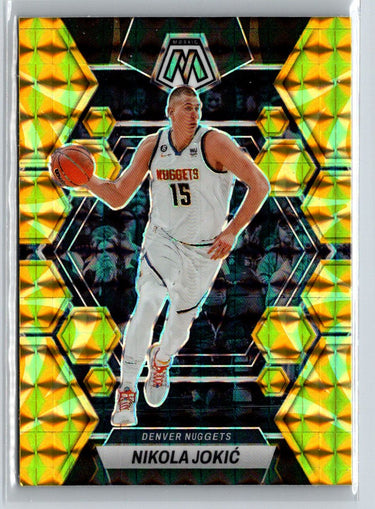2022-23 Panini Mosaic #168 Nikola Jokic Reactive Yellow L52