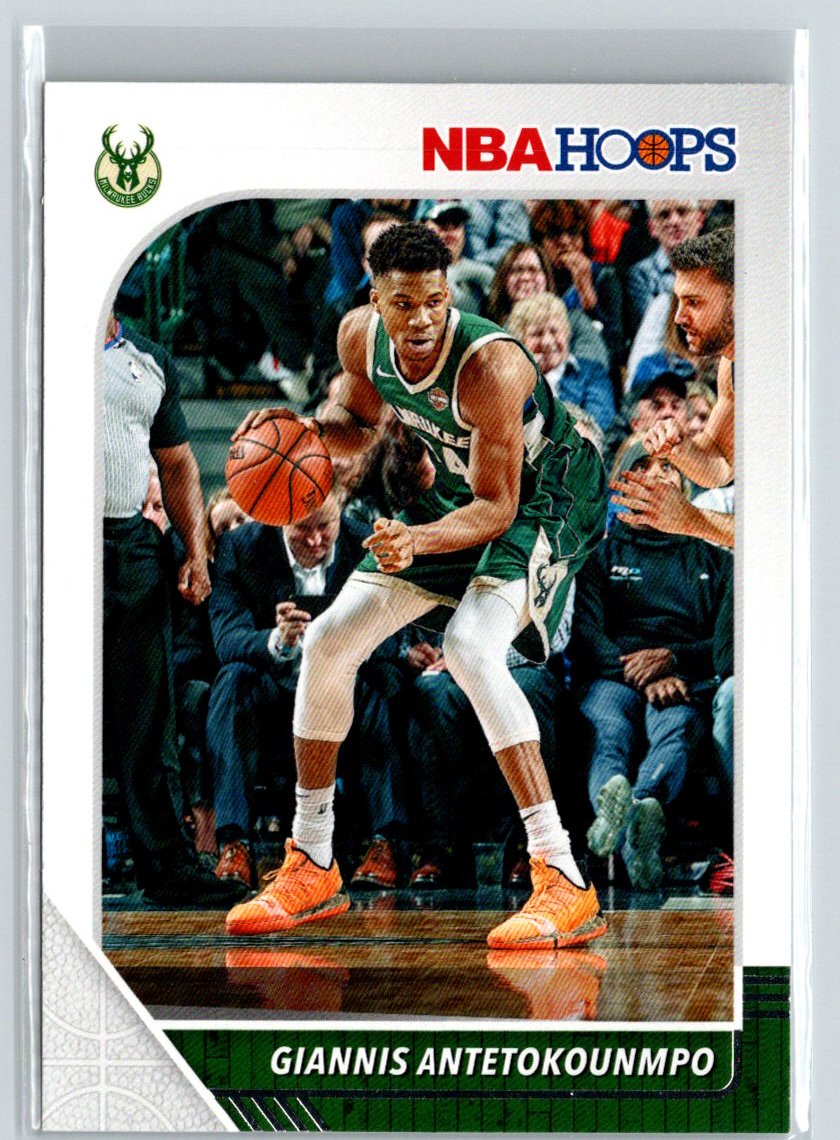 2019-20 Hoops #102 Giannis Antetokounmpo M12