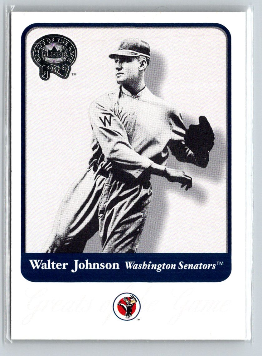 2001 Fleer Greats of the Game #15 Walter Johnson Q25