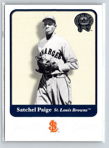 2001 Fleer Greats of the Game #42 Satchel Paige Q47