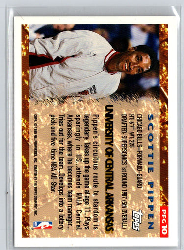 1995-96 Topps #PFG10 Scottie Pippen Pan for Gold X27